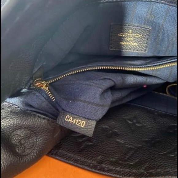 Authentic Louis Vuitton Artsy Navy Monogram (Rare) - Picture 9 of 10